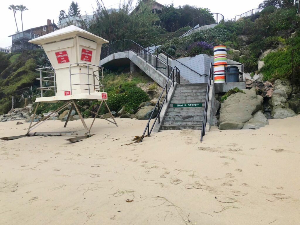 Thalia Street Beach stairs and lifeguard station